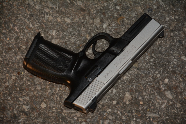 Pettit Jr. weapon police shooting