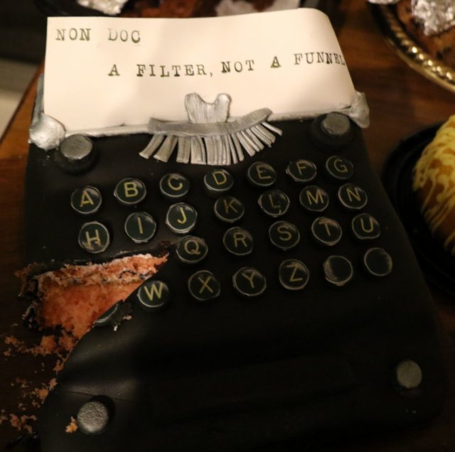 R12A2035 Writers' Fund