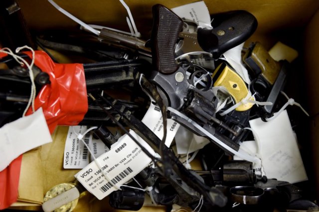 guns