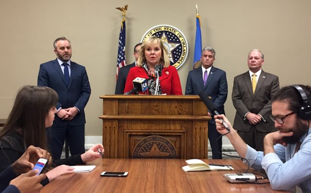 Fallin_CJR_3_5_18 criminal justice reform bills
