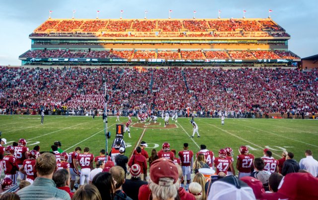 OUFootball_11_25_17 Oklahoma sports betting