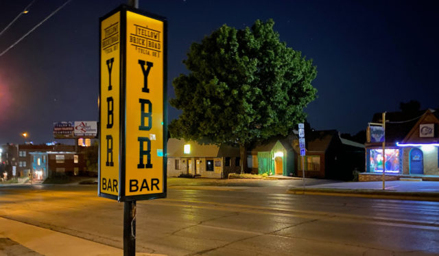 Yellow Brick Road Pub lesbian bars