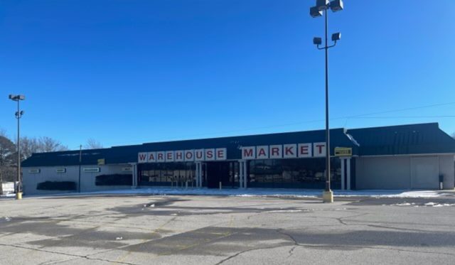 Cox Cash Saver 8th street storefront Okmulgee grocery store