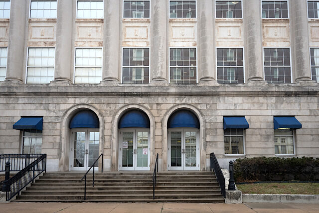 Muskogee County Courthouse - Sapulpa week one Scott Sapulpa sues The Oklahoman defamation trial